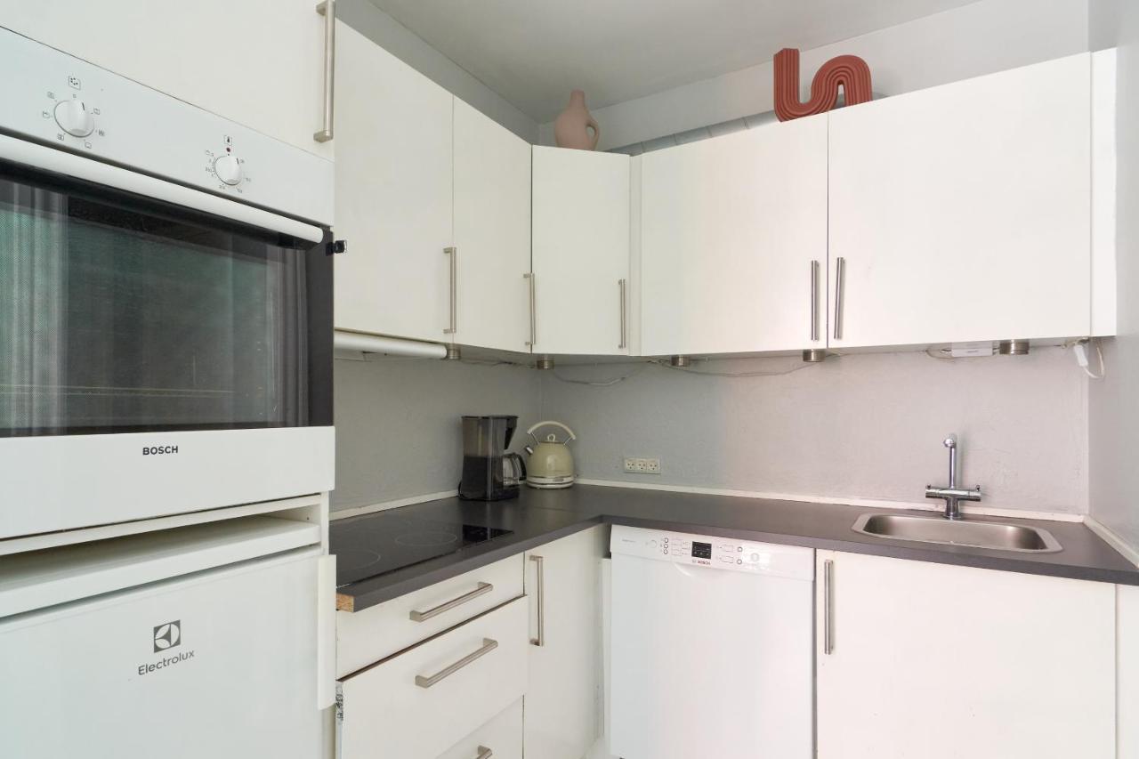 Stylish Ground Floor Apartment Perfect For Couples Köpenhamn Exteriör bild